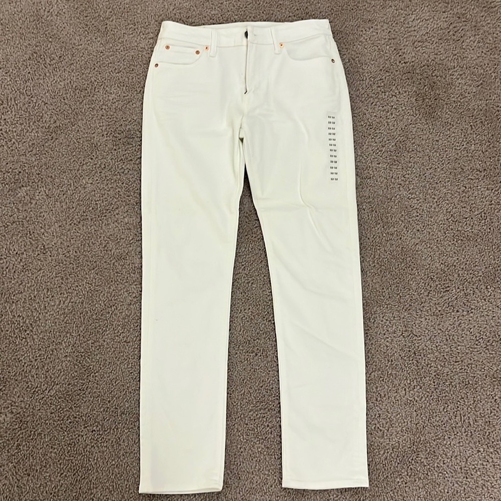 Men’s 32/32 American Eagle White slim fit jeans